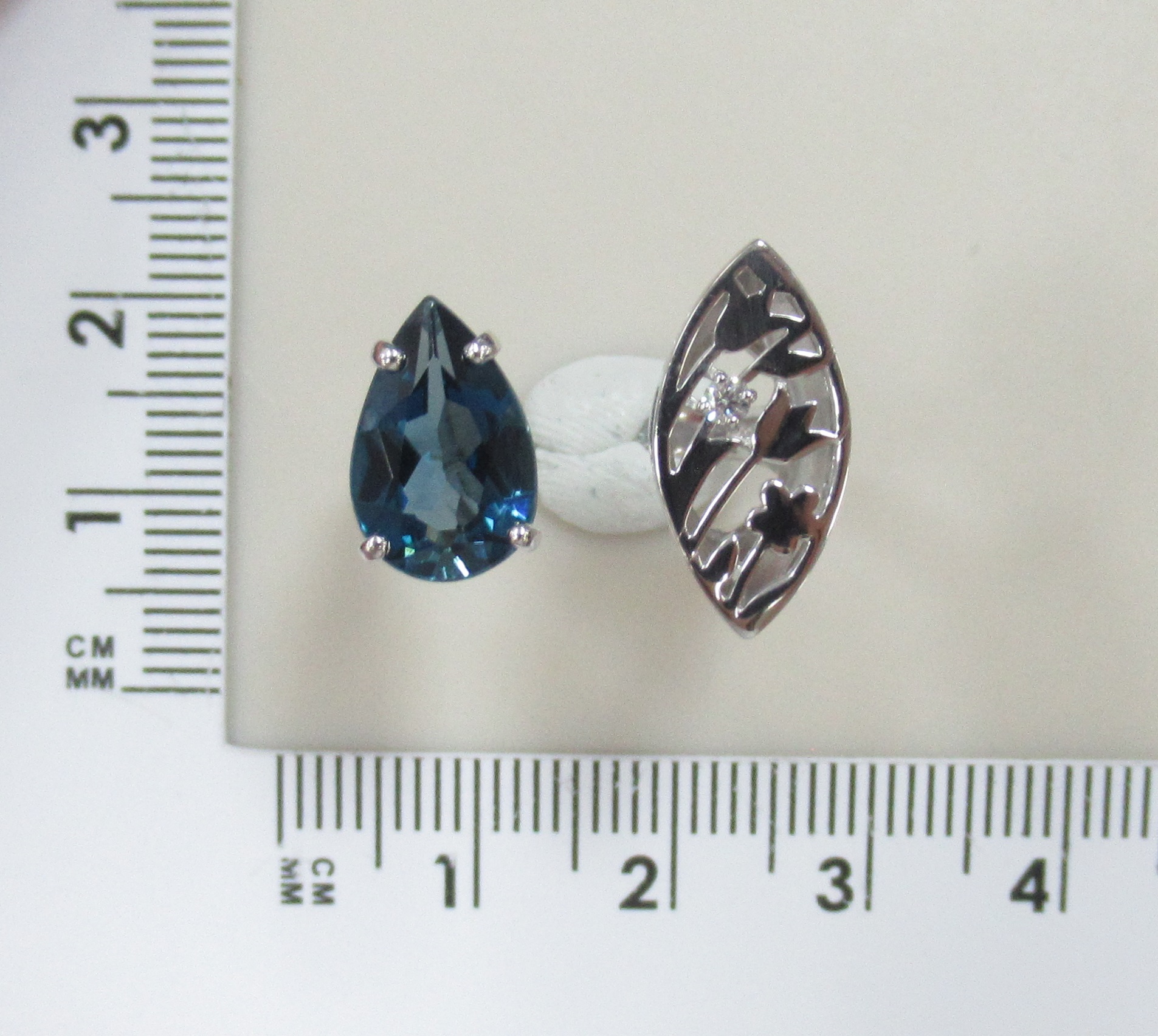 10312-000669 Кольцо (Au 585)